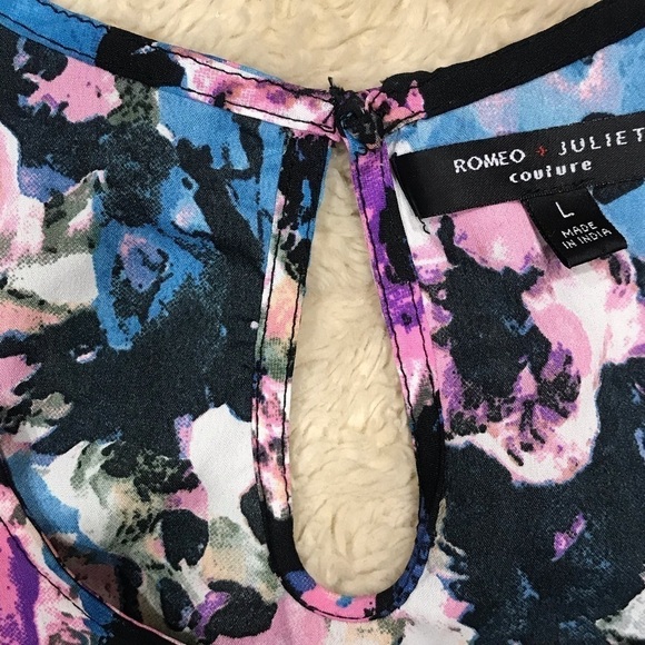 Romeo & Juliet Couture floral tank Size Large - Picture 4 of 4